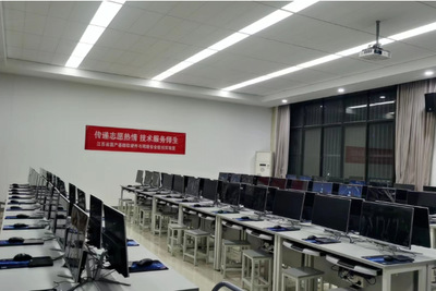 南京理工大學信創(chuàng)實訓教室圓滿落成，助力計算機軟硬件與網(wǎng)絡(luò)技術(shù)開發(fā)教育